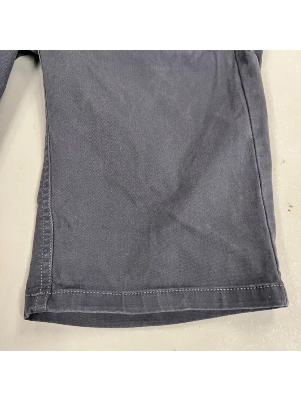 Ann Taylor Loft Womens Khaki Bermuda Shorts Blue Gray Low Rise Size 2